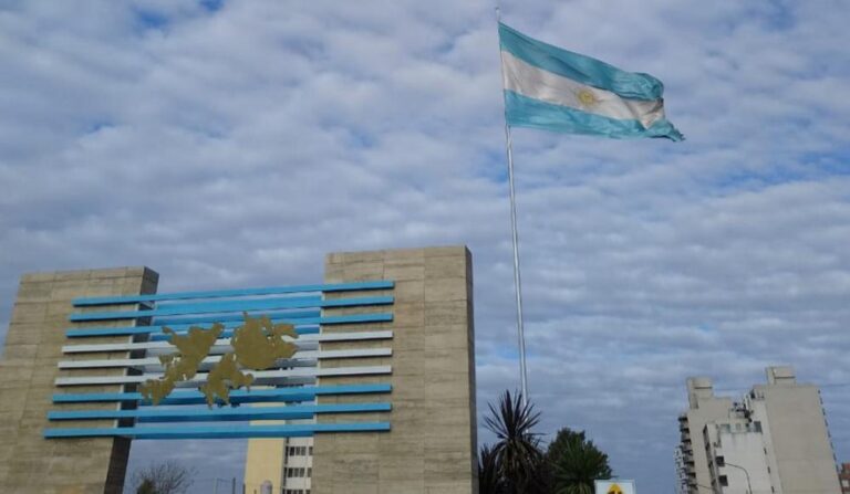 monumento de malvinas