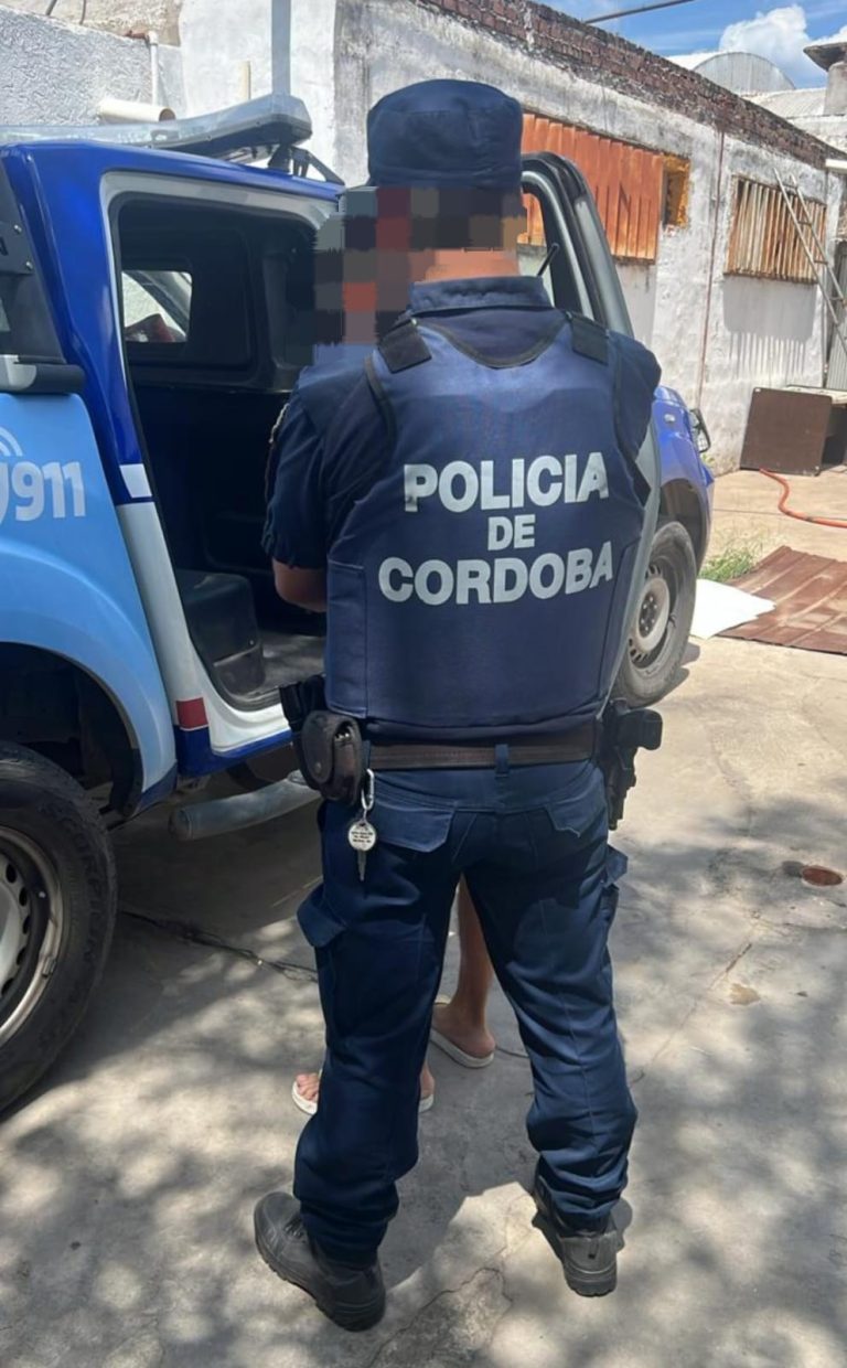 POLICIA DETENCIÓN