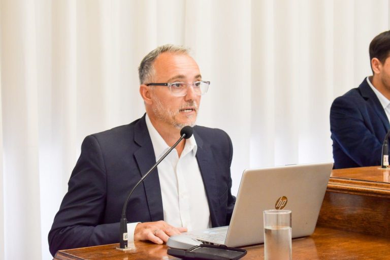 d1b9eed3-3637-45c3-ac49-8422ece310ce