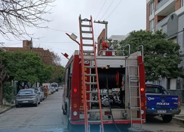 BOMBEROS